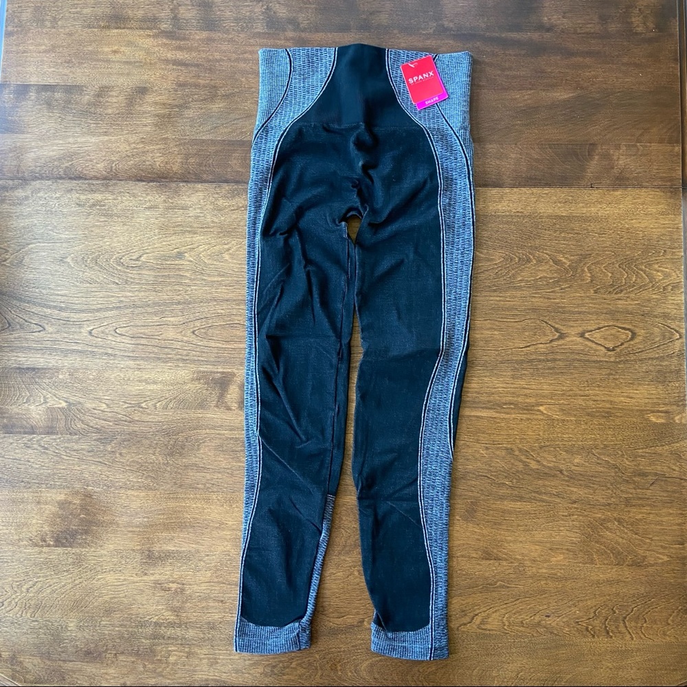 Spanx Seamless Leggings Curved Line X-Large Black NEW
